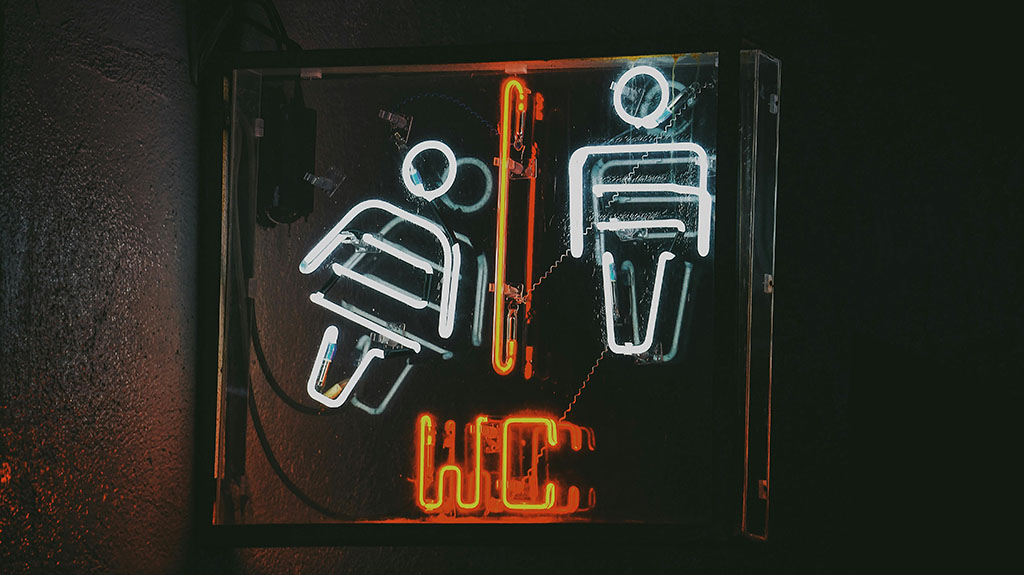 wc felirat